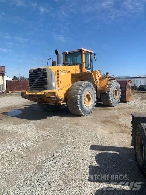 Volvo L220F لوادر بعجل