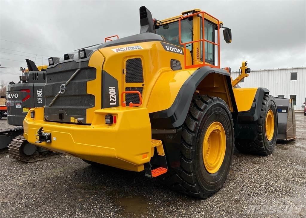 Volvo L220H لوادر بعجل