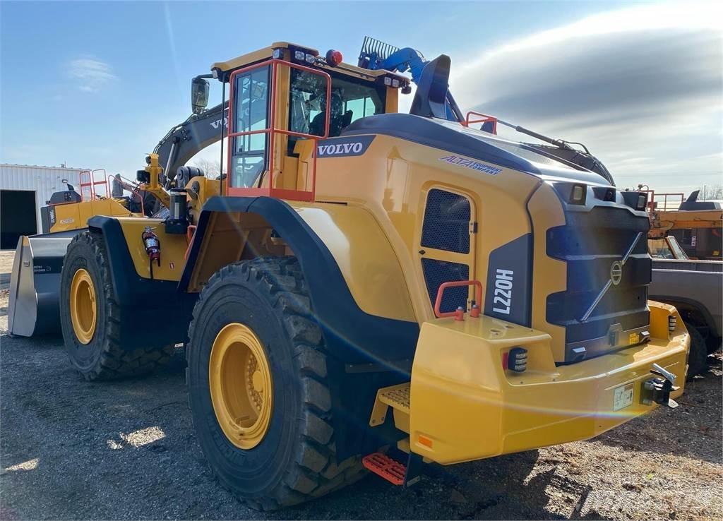 Volvo L220H لوادر بعجل