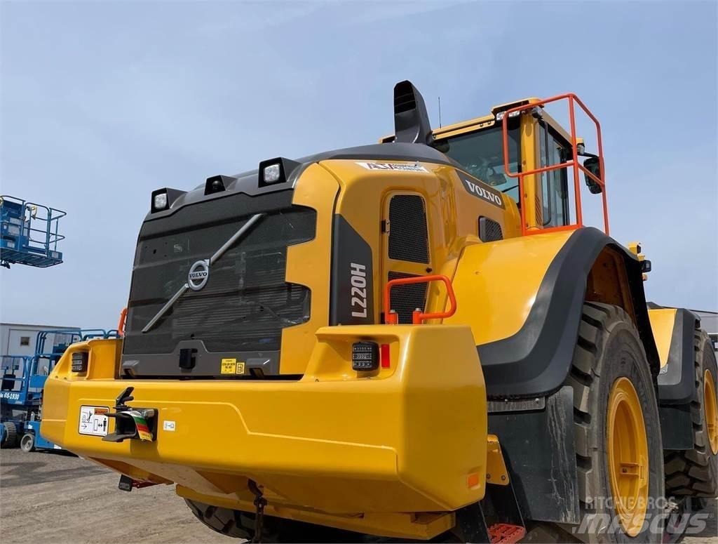 Volvo L220H لوادر بعجل