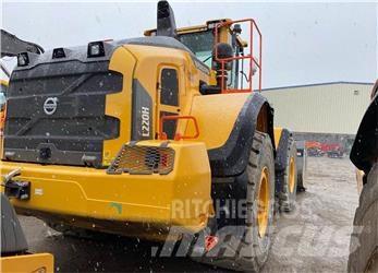 Volvo L220H لوادر بعجل