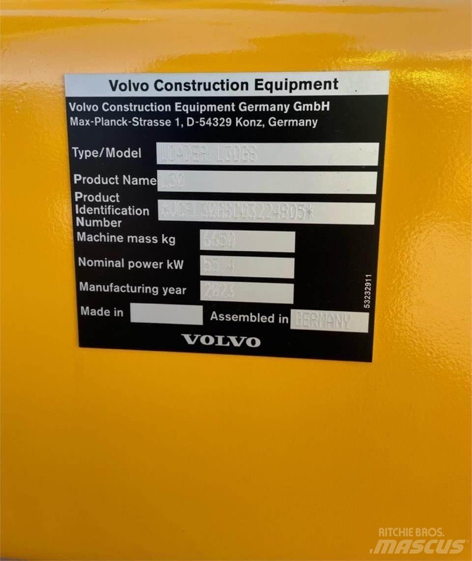 Volvo L30GS لوادر بعجل