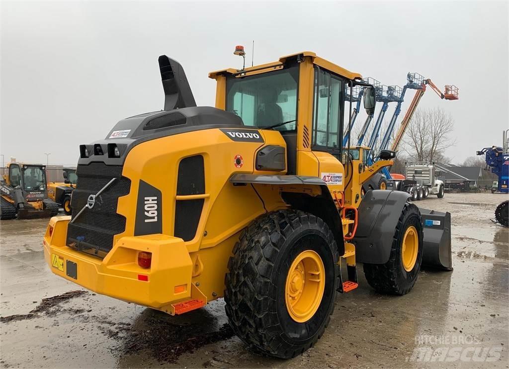 Volvo L60H لوادر بعجل