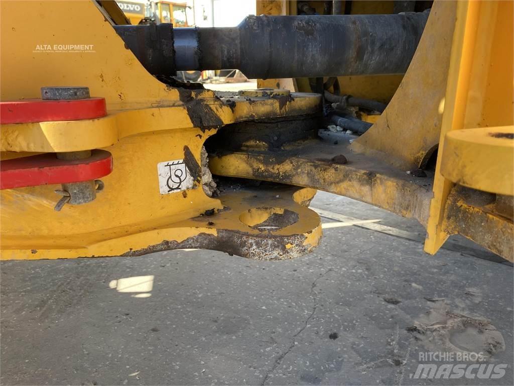 Volvo L70H لوادر بعجل