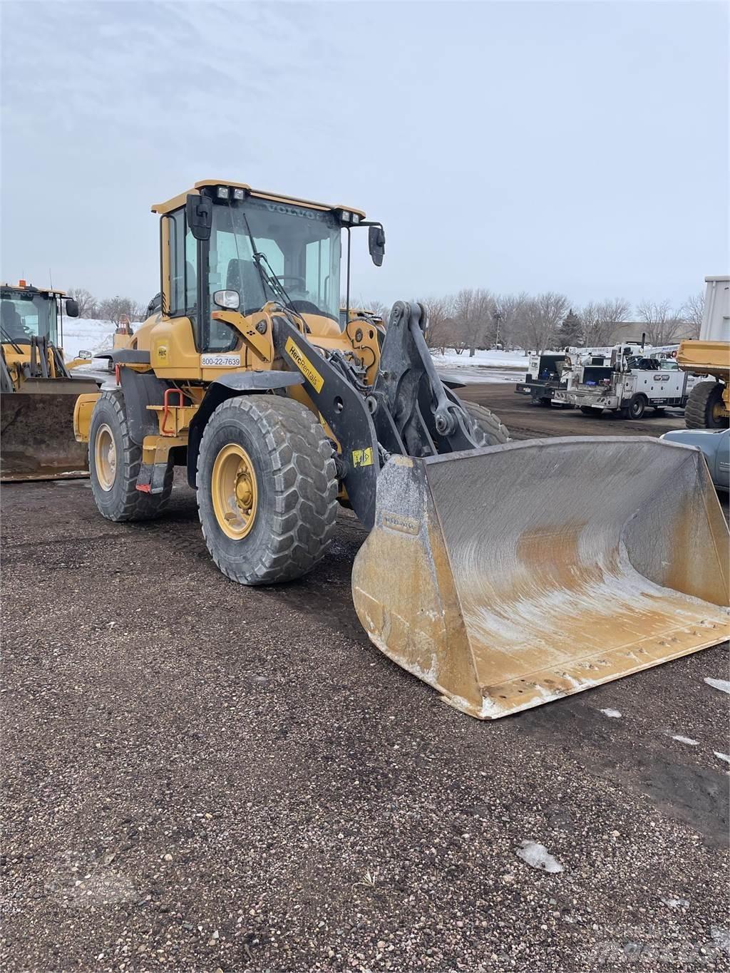 Volvo L70H لوادر بعجل