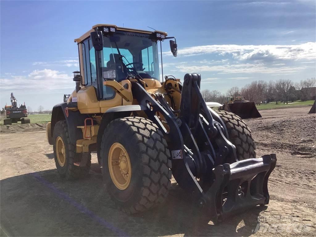 Volvo L70H لوادر بعجل