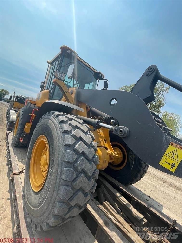 Volvo L70H لوادر بعجل