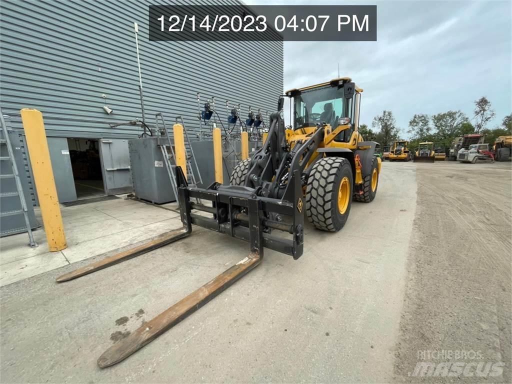 Volvo L90H لوادر بعجل
