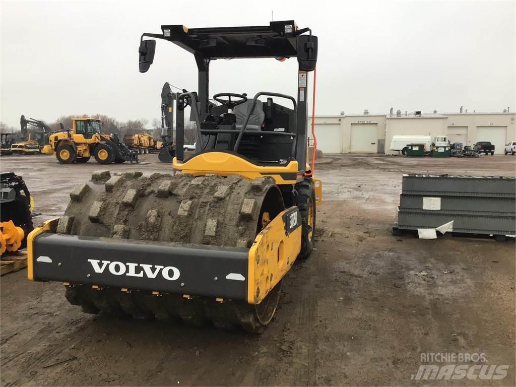 Volvo SD75 مكابس المخلفات