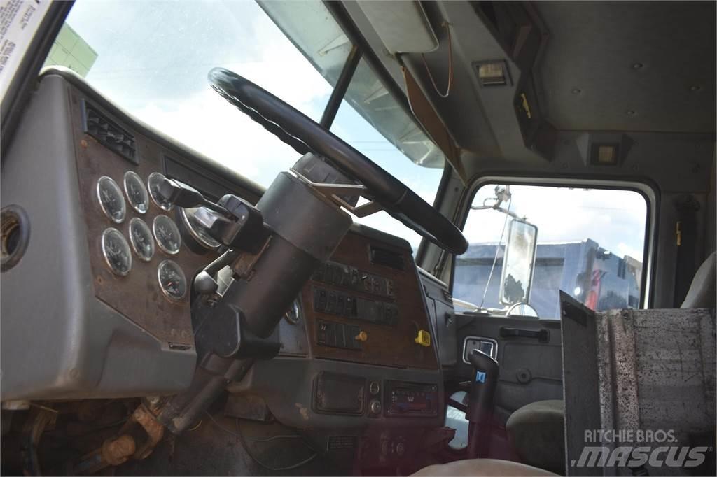 Western Star 4800 شاحنات قلابة
