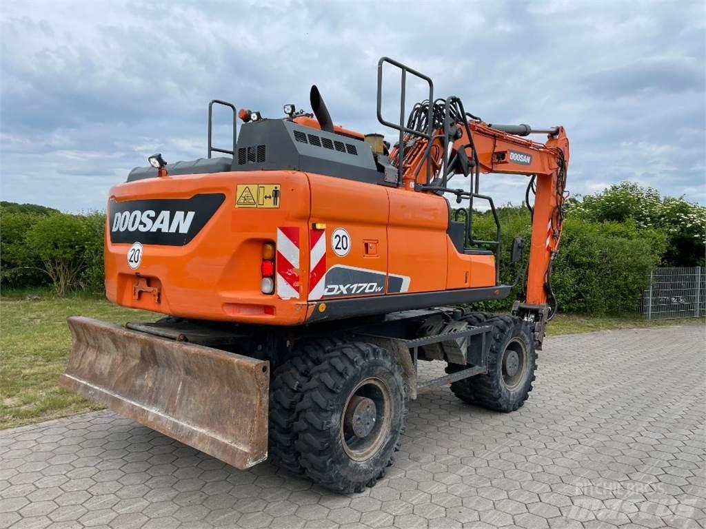 Doosan DX170W-5 حفارات بعجل