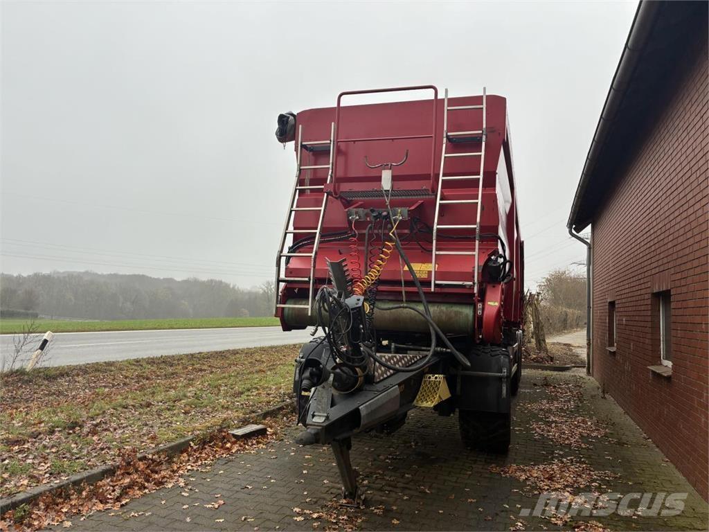 Krampe SB 30 مقطورات أخرى