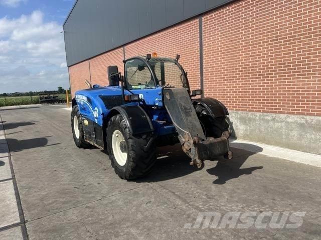New Holland LM7.35 معدات مناولة لأغراض الزراعة