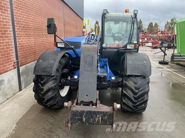 New Holland LM7.35 معدات مناولة لأغراض الزراعة
