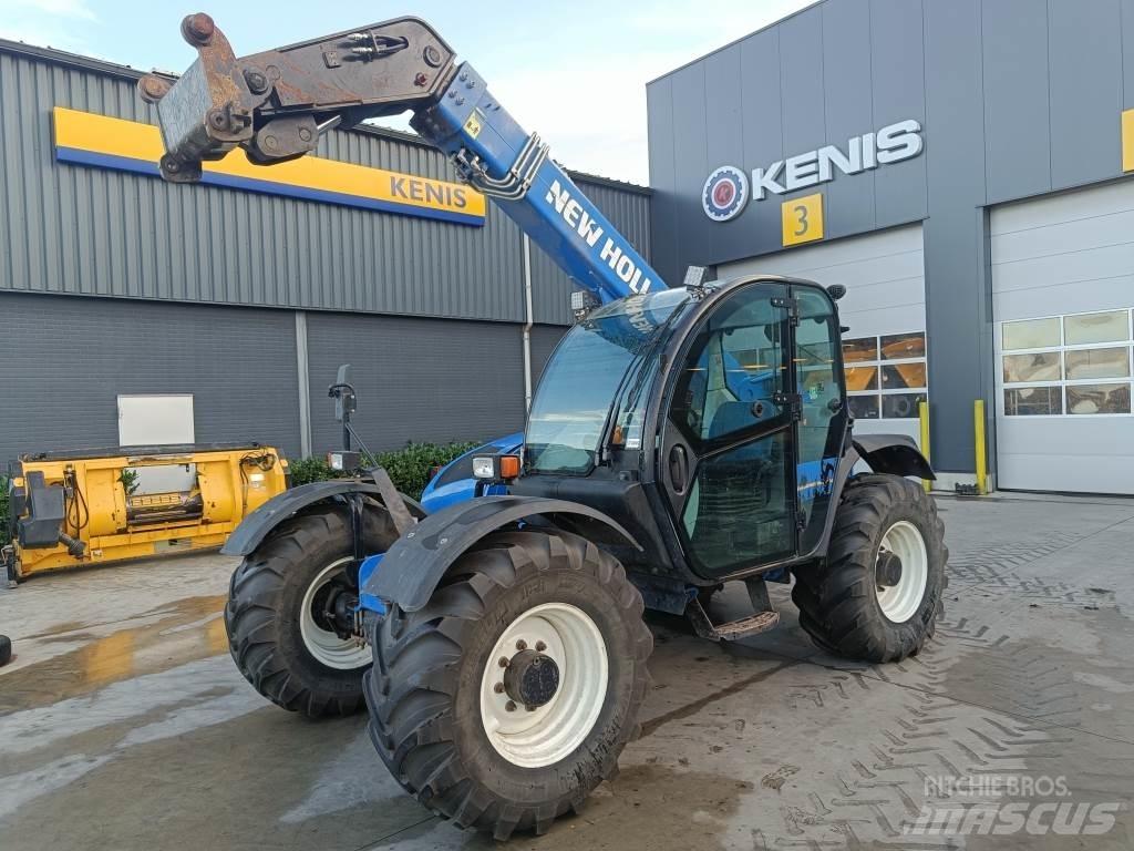 New Holland LM7.35 معدات مناولة لأغراض الزراعة