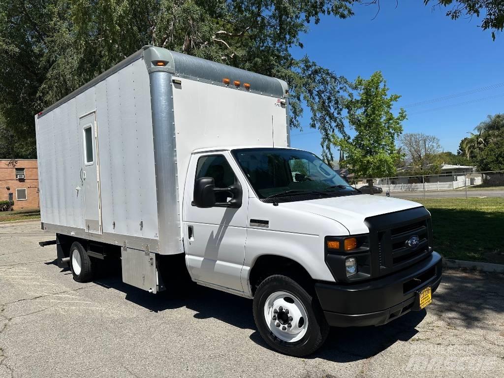 Ford E 450 SD شاحنات مزدوجة / خلخلة