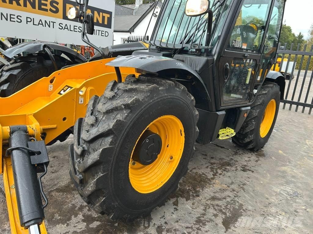 JCB 533-105 مناولات متداخلة