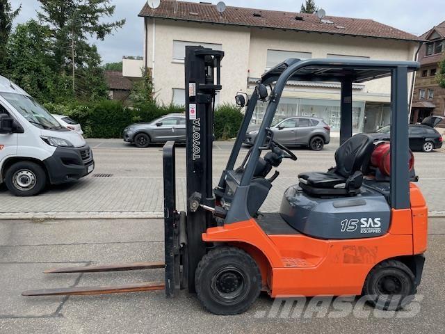 Toyota 42-7FGF15 شاحنات LPG