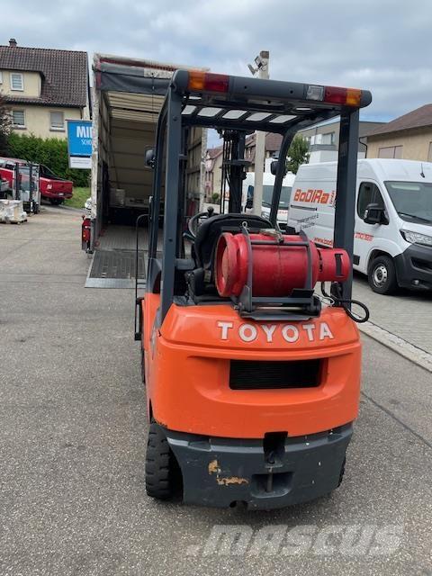 Toyota 42-7FGF15 شاحنات LPG