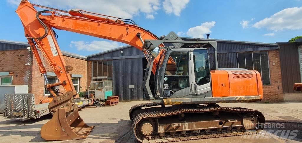 Hitachi ZX 210 LC-3 حفارات زحافة