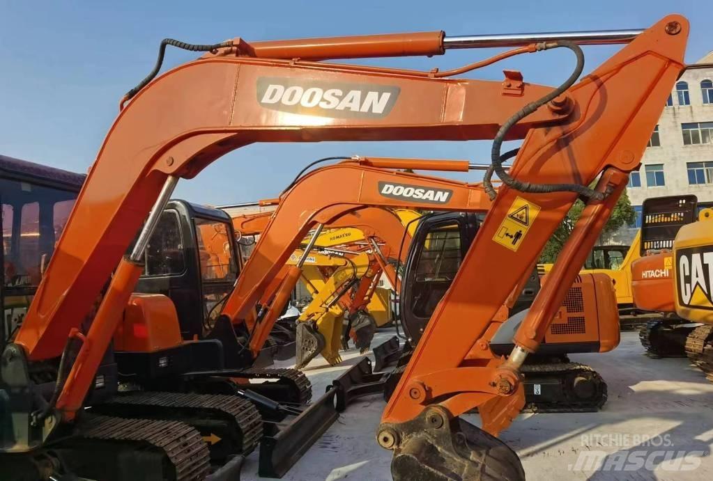 Doosan DH55 حفارات زحافة