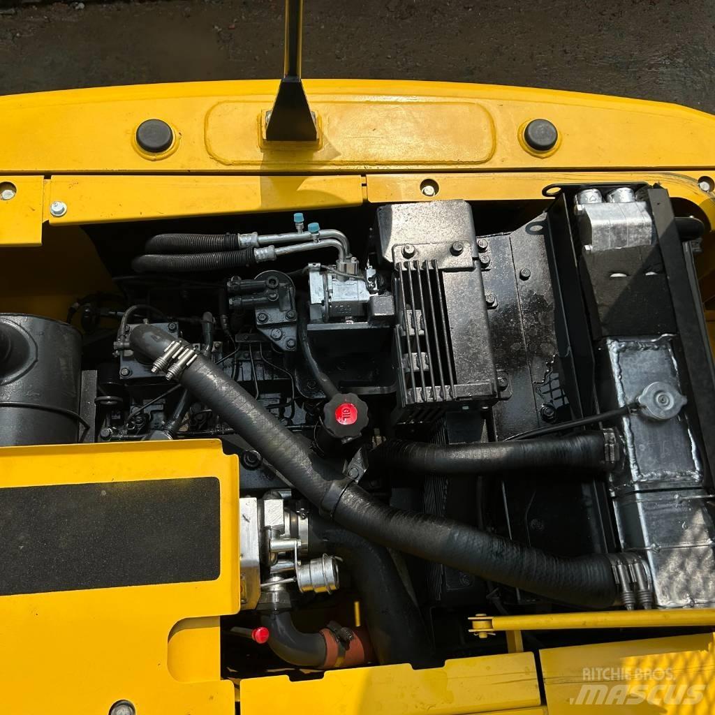 Komatsu 130 حفارات زحافة