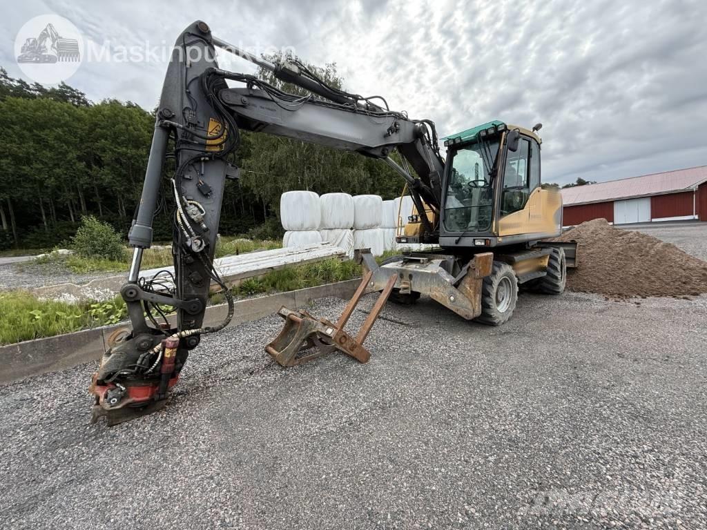 Volvo EW 140 C حفارات بعجل