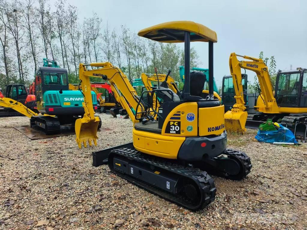 Komatsu PC 30 MR-3 حفارات صغيرة أقل من 7 طن (حفارات صغيرة)