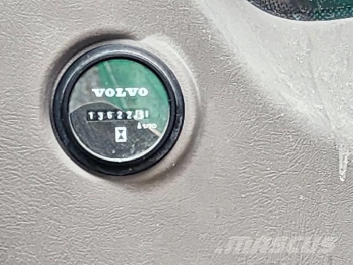 Volvo EC 300 EL حفارات زحافة