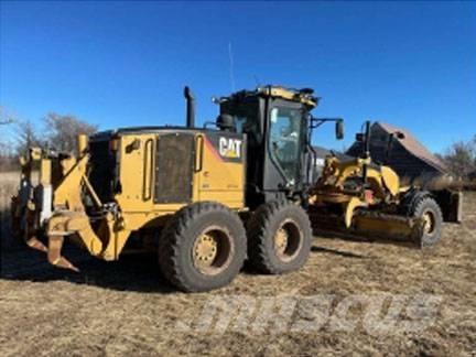 CAT 140 M معدات تمهيد الطرق