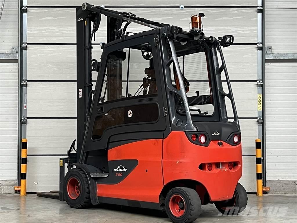 Linde E30/600HL شاحنات ذات رافعات شوكية تعمل بالكهرباء