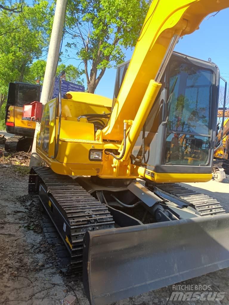 Komatsu PC 70 حفارات صغيرة أقل من 7 طن (حفارات صغيرة)