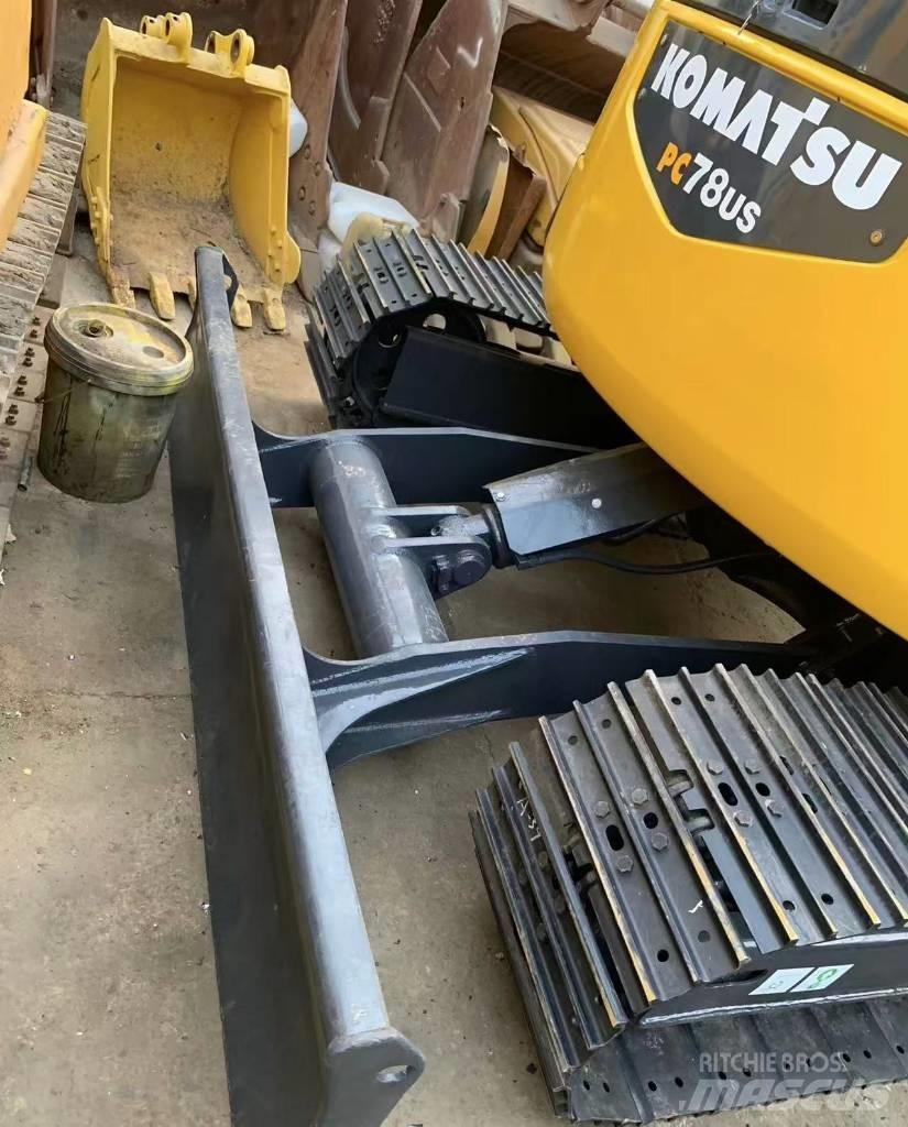 Komatsu PC 78 US حفارات زحافة