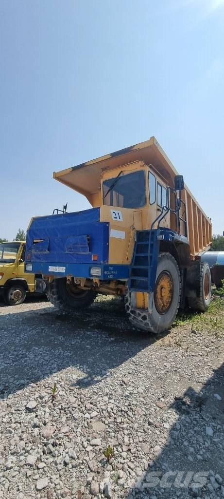 Belaz 75473 شاحنات المخلفات الصلبة
