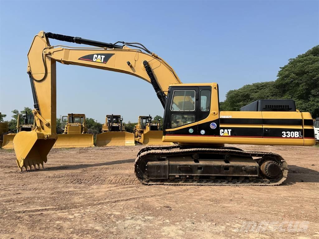 CAT 330 B حفارات زحافة