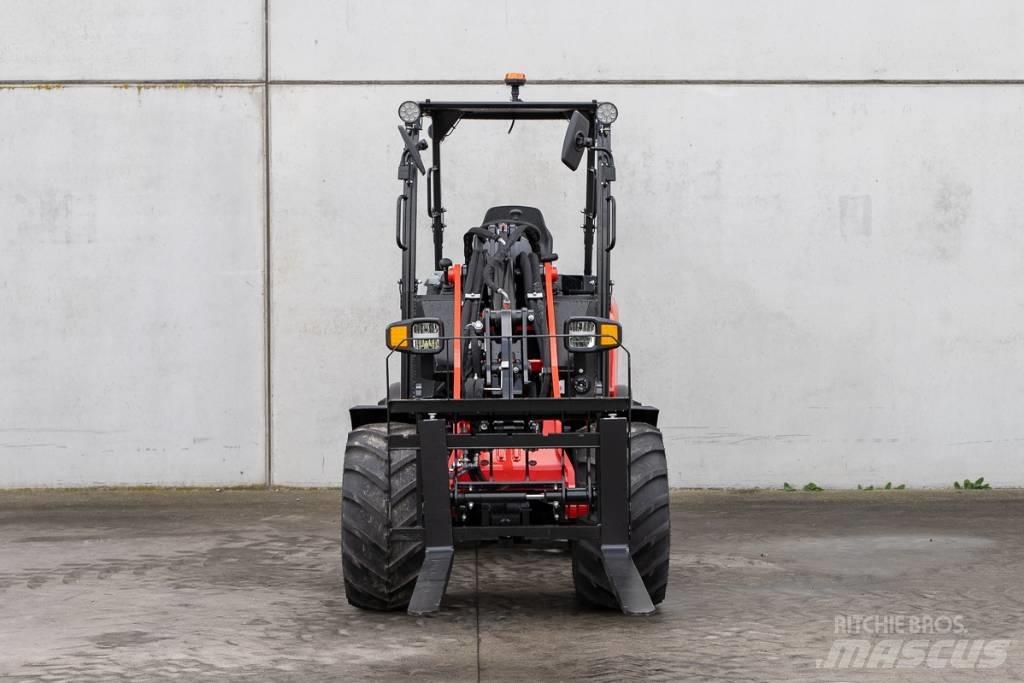 Manitou MLA 3-25H لوادر صغيرة
