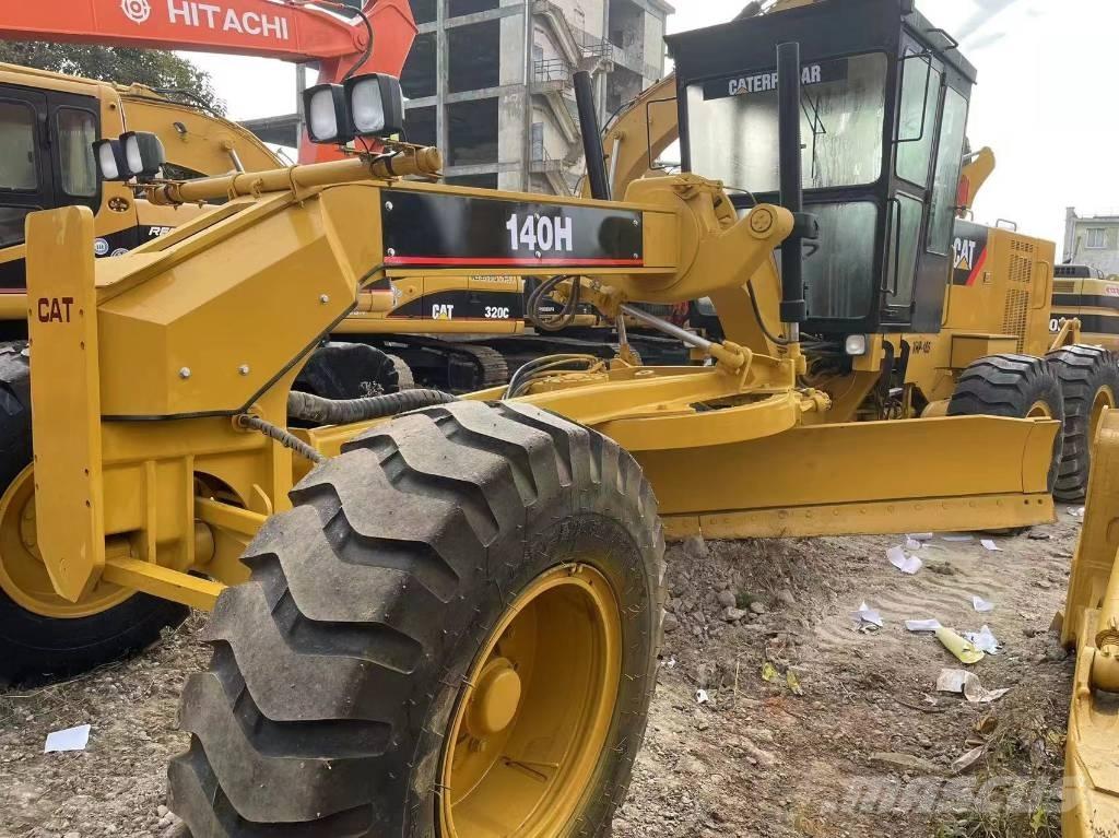 CAT 140 H معدات تمهيد الطرق