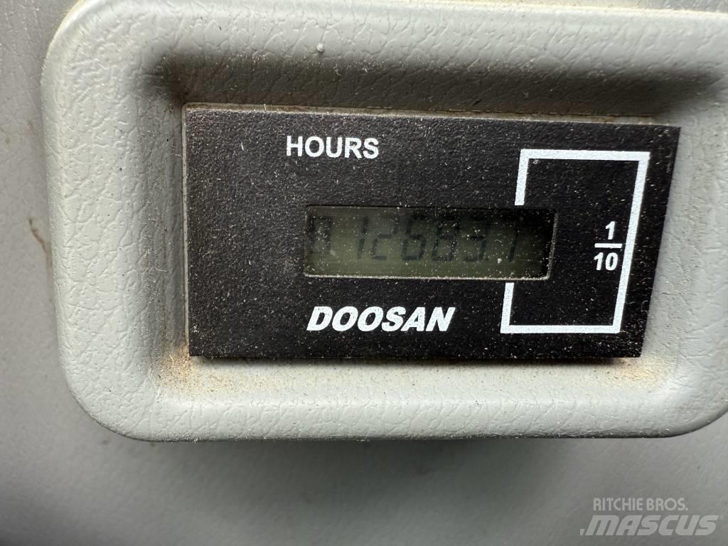 Doosan DX 235 LCR-5 حفارات زحافة