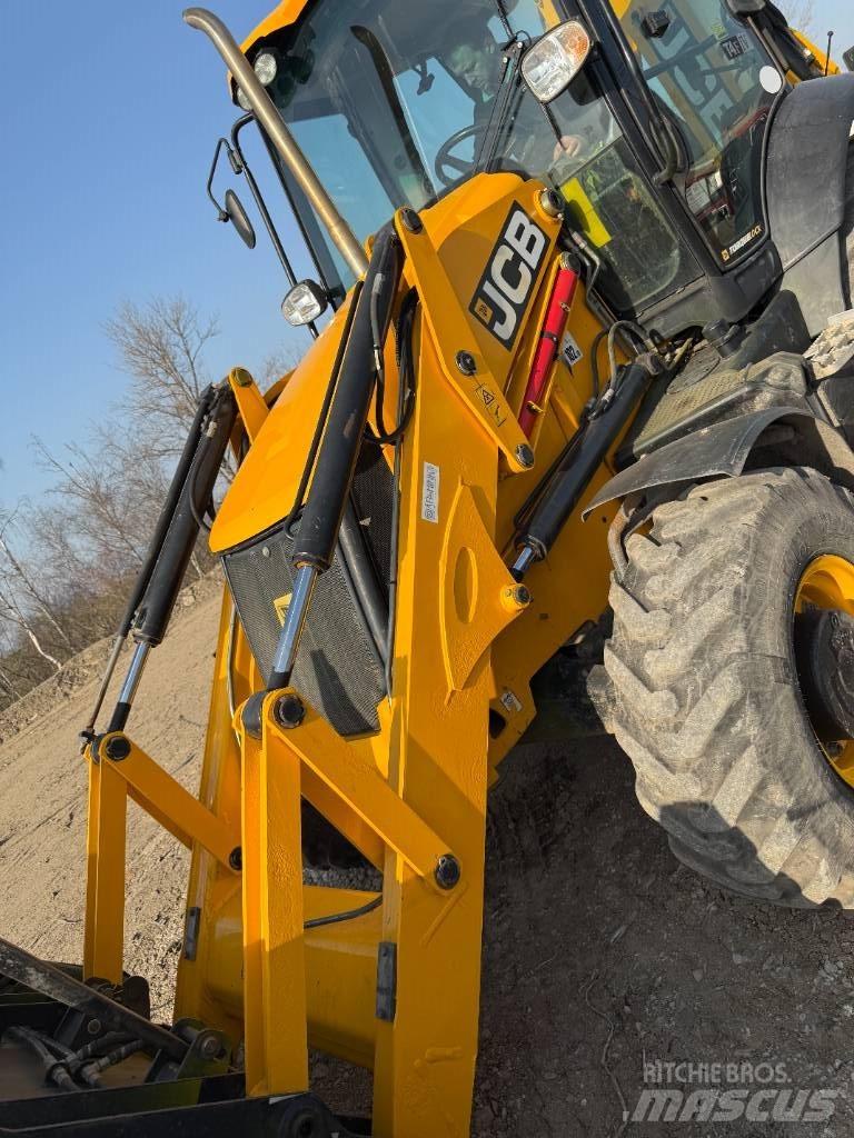 JCB 3 CX 14 لوادر ذات جرافات عكسية