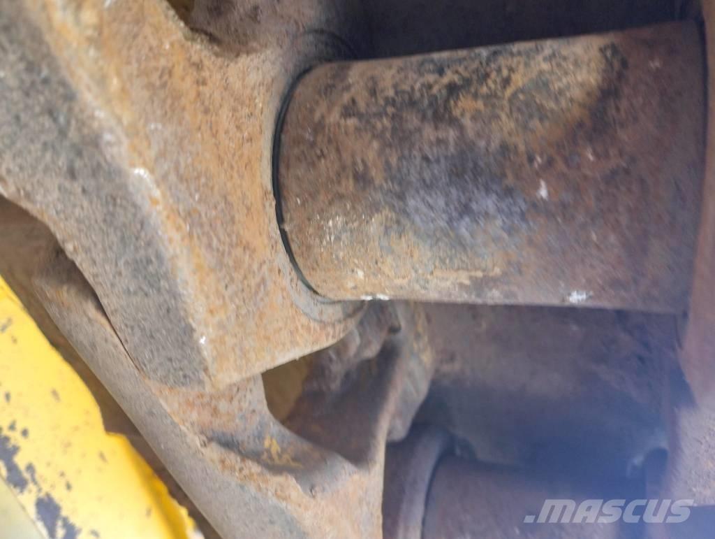 Komatsu D61PX-24EO بلدوزرات مجنزرة