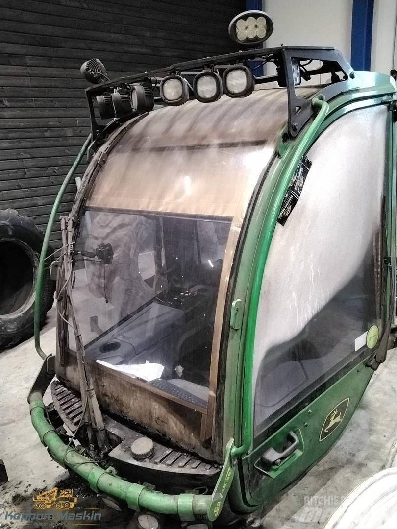 John Deere 1470g كابينة والداخلية