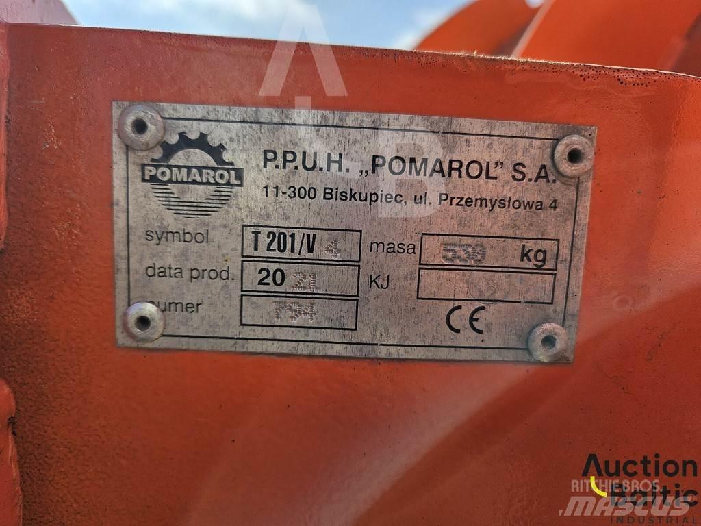 John Deere 6820 الجرارات
