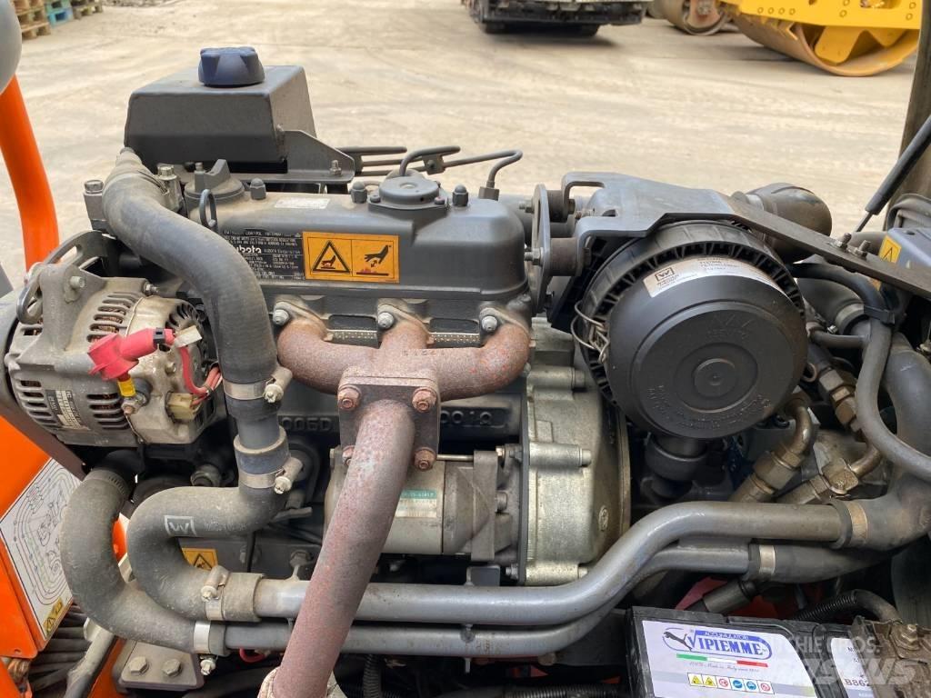 Hamm HD 8 VV مداحل ثنائية الاسطوانة