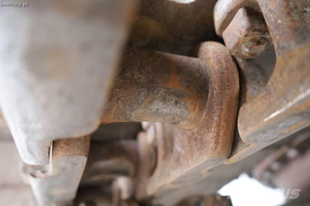 Volvo EC 140 EL حفارات زحافة