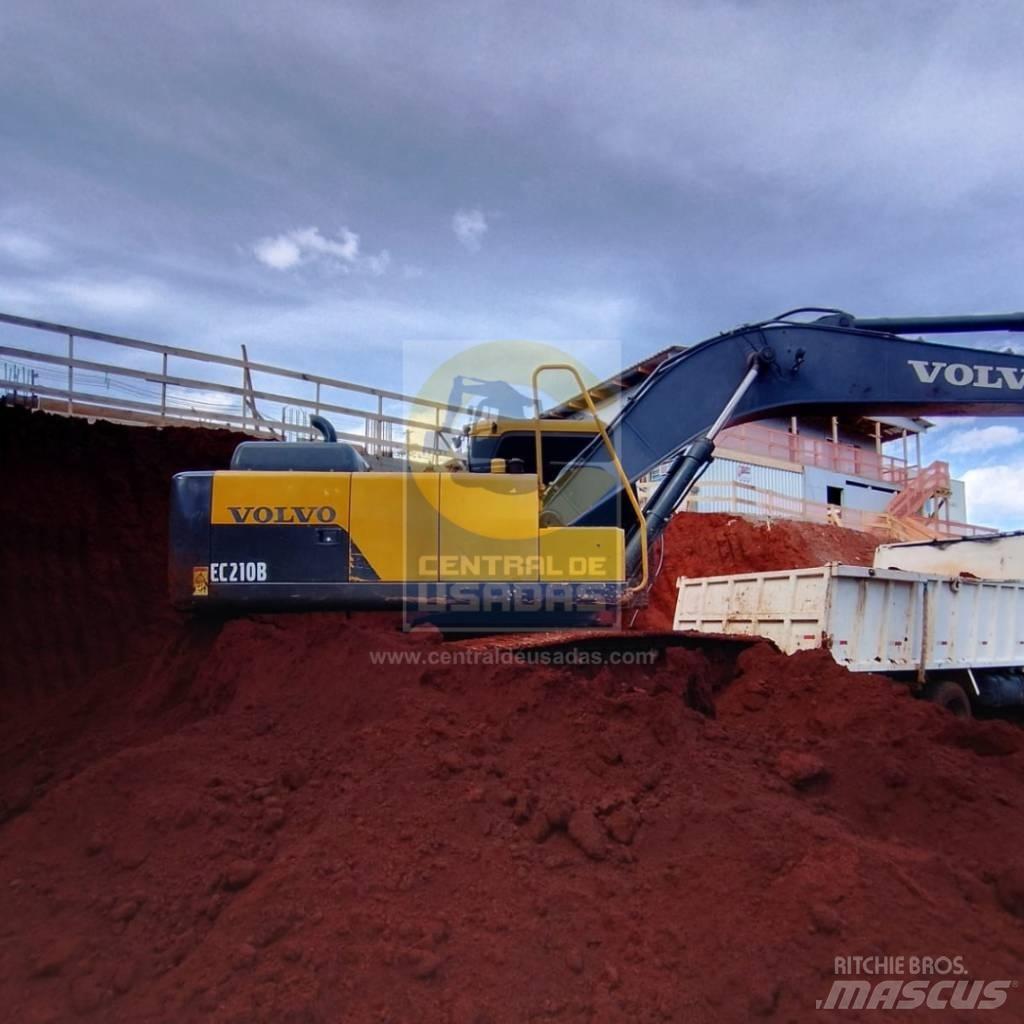 Volvo EC 200 D حفارات زحافة