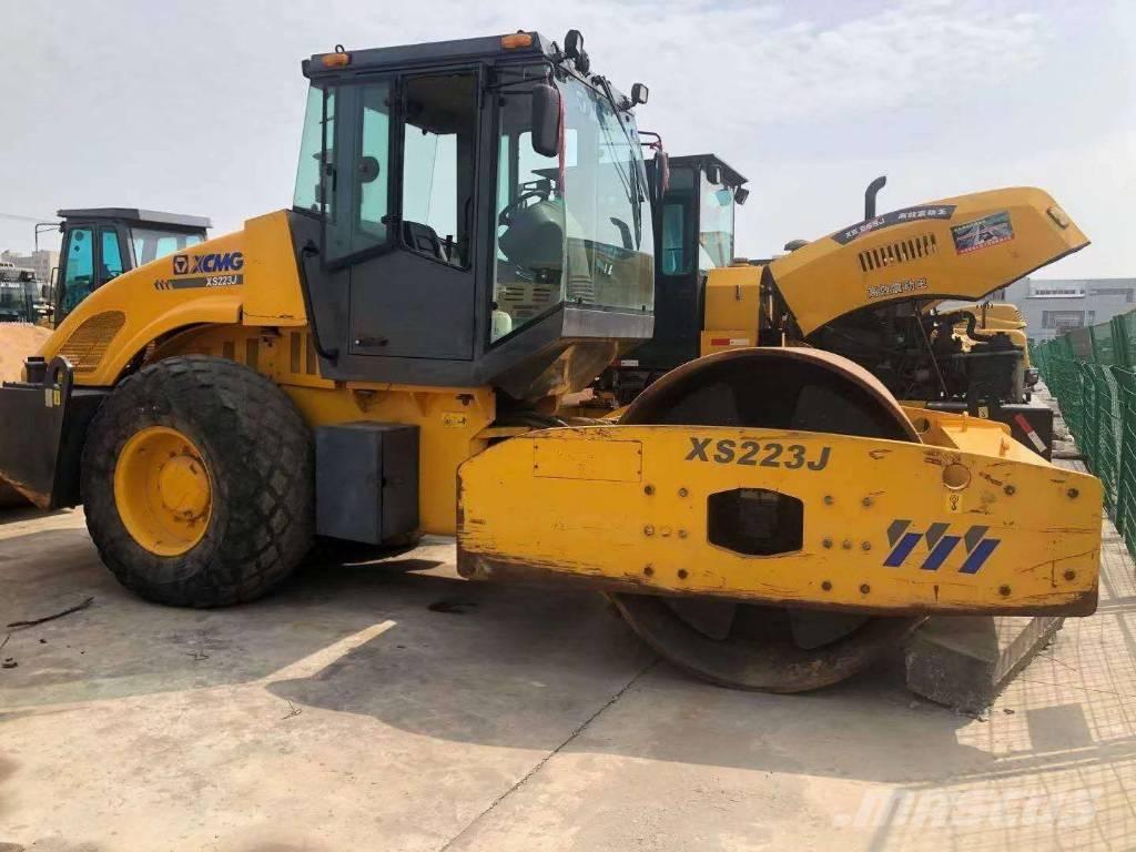XCMG XS 223 J مداحل أحادية الأسطوانة