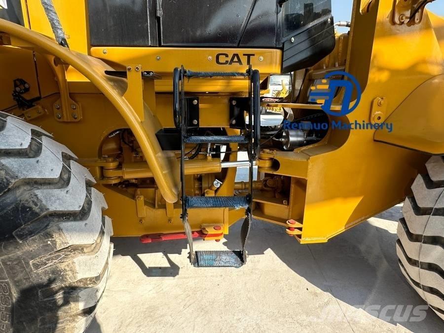 CAT 966H لوادر بعجل