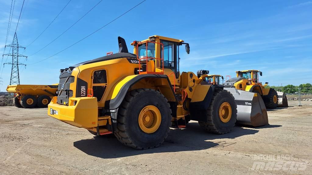 Volvo L 220 H لوادر بعجل