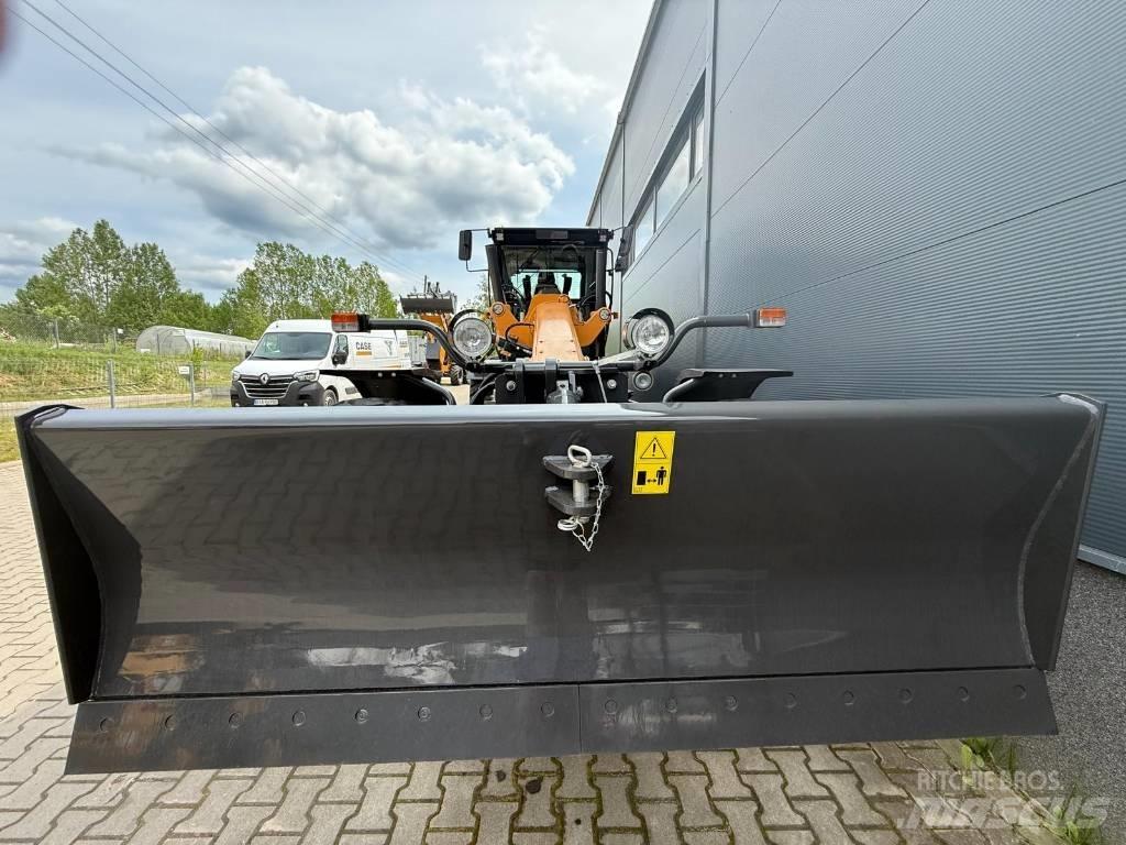 CASE 856 C AWD معدات تمهيد الطرق