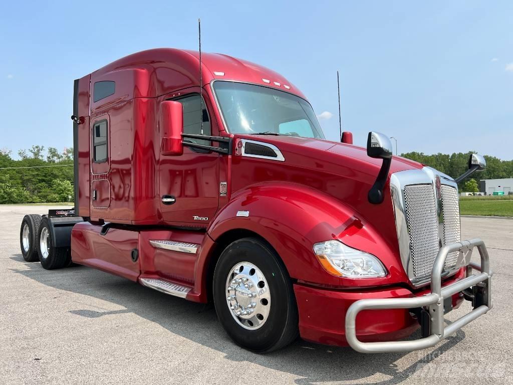 Kenworth T 680 وحدات الجر